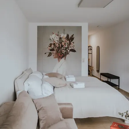 Uniq Zum Wohlfuehlen Mit Weserblick Und Balkon In Toplage 不莱梅