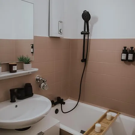 Uniq Zum Wohlfuehlen Mit Weserblick Und Balkon In Toplage 公寓 不莱梅