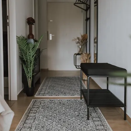 Uniq Zum Wohlfuehlen Mit Weserblick Und Balkon In Toplage *