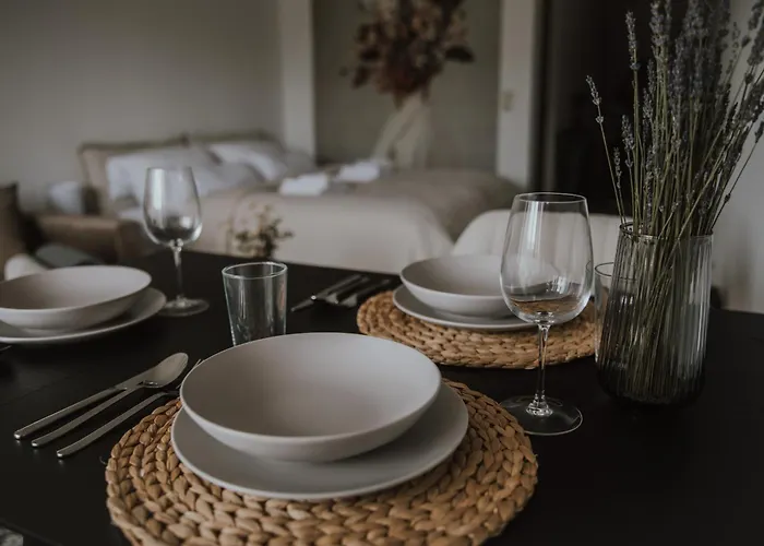 Uniq Zum Wohlfuehlen Mit Weserblick Und Balkon In Toplage