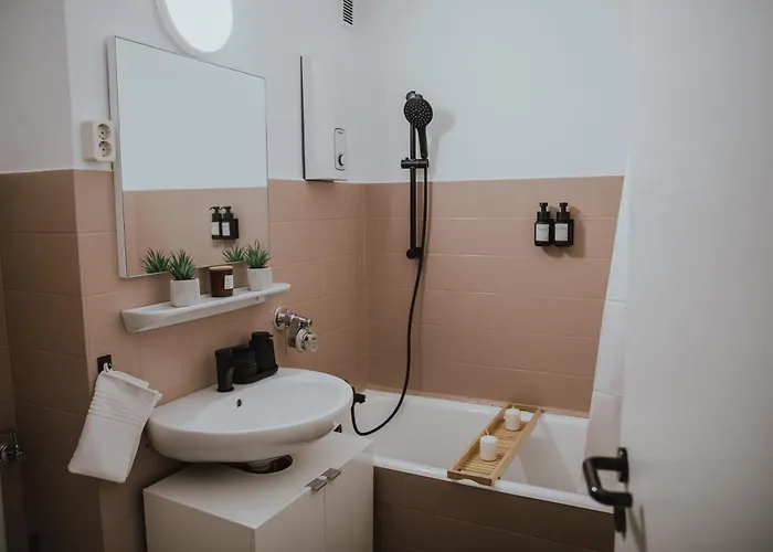 Апартаменты Uniq Zum Wohlfuehlen Mit Weserblick Und Balkon In Toplage Бремен